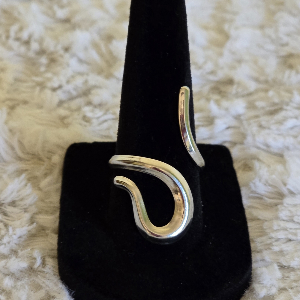 Stainless Steel White Gold Overlay Asymmetrical Adjustable Wave Ring Sz 6-9 NWT